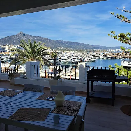 Hostel Huge Penthouse With Private Shared Terrace And Kitchen Views *