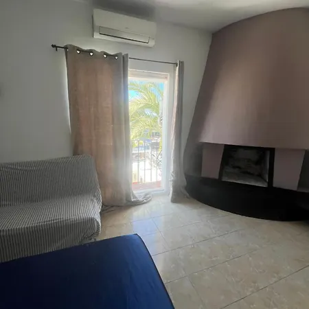 호스텔 Huge Penthouse With Private Shared Terrace And Kitchen Views