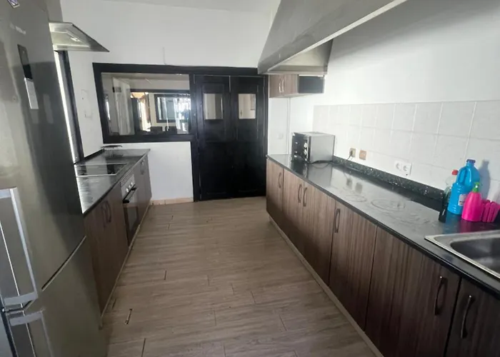 Huge Penthouse With Private Shared Terrace And Kitchen Views Auberge de jeunesse *