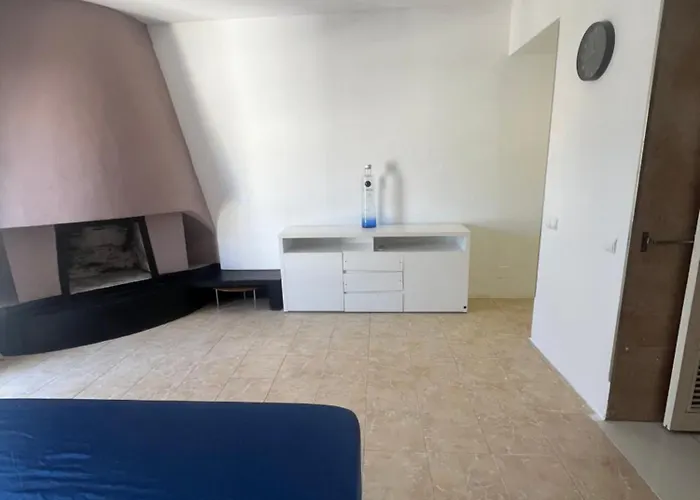 Auberge de jeunesse Huge Penthouse With Private Shared Terrace And Kitchen Views