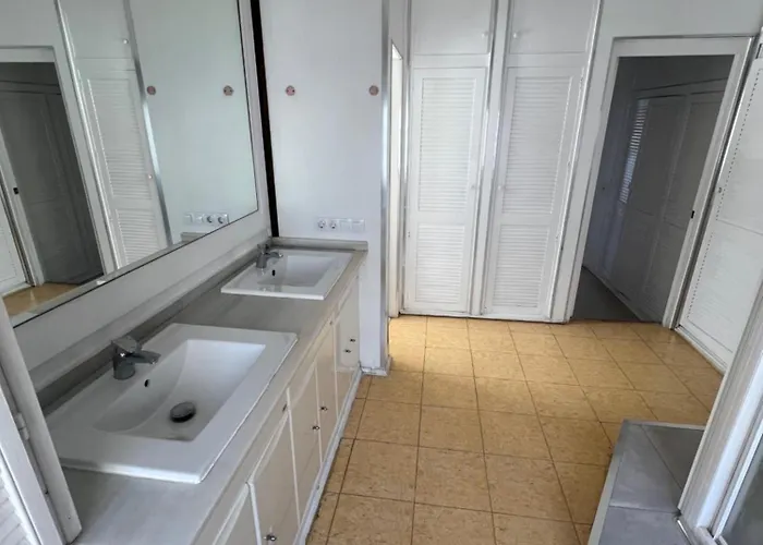 Huge Penthouse With Private Shared Terrace And Kitchen Views Marbellac